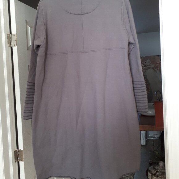 Tunic - 100% Cotton - Grey with Peacock feather design by Elfarrow - Picture 9 of 11